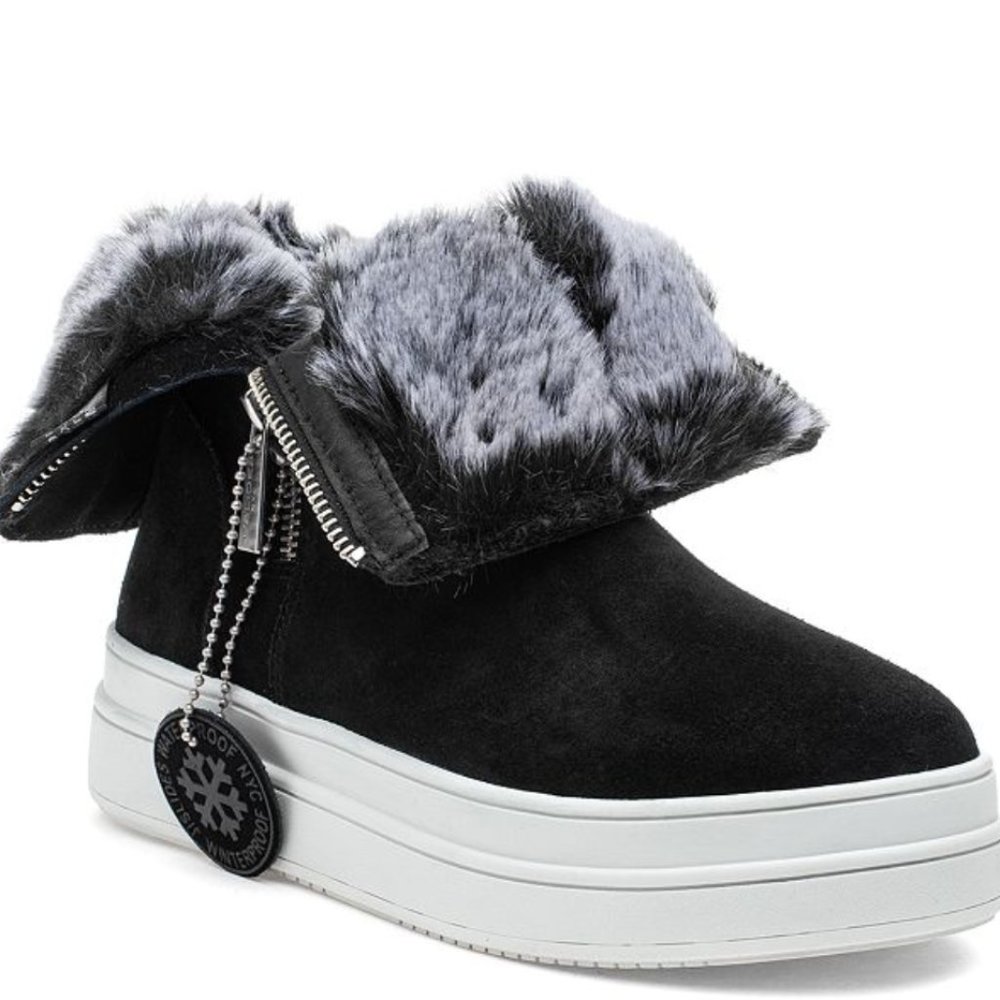 NWT Jslides Tristan Faux Fur Lined Waterproof Sneaker Boot